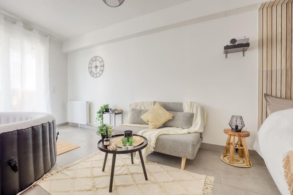 Super Appartement Cosy-Jacuzzi Proche De Paris Rosny-sous-Bois Bagian luar foto